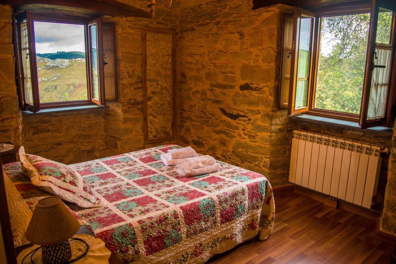 סנטה אאולליה דה אוסקוס Apartamentos Rurales Tia Vicenta מראה חיצוני תמונה