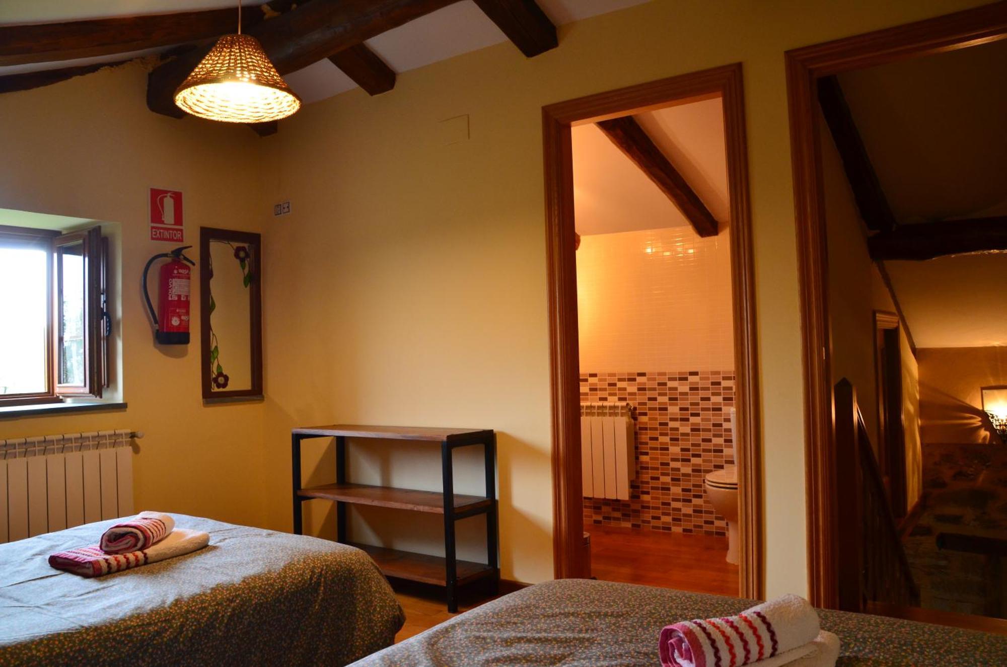 סנטה אאולליה דה אוסקוס Apartamentos Rurales Tia Vicenta מראה חיצוני תמונה